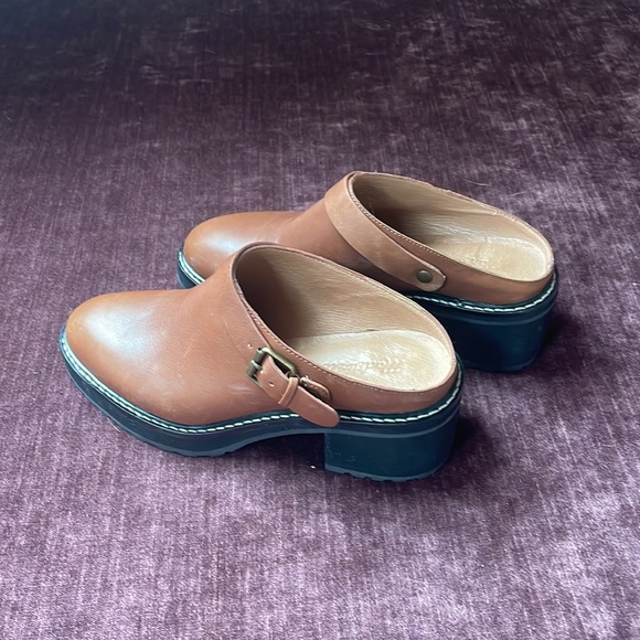 Madewell Willa Convertible Strap Mule in English Saddle - Picture 5 of 8